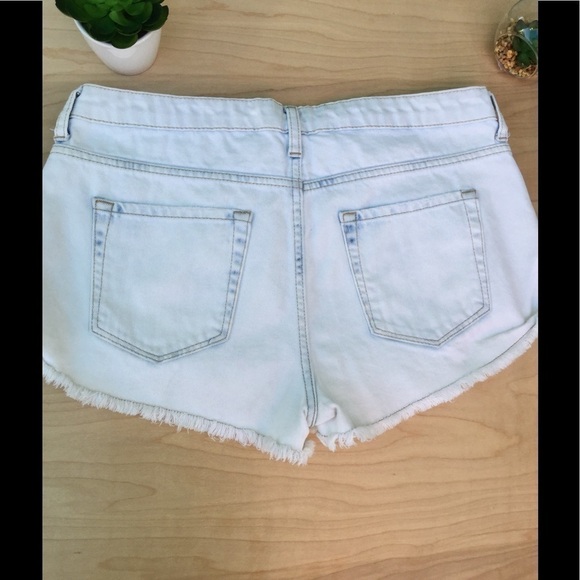 Vintage 90’s Acid Washed Shorts - Picture 3 of 3